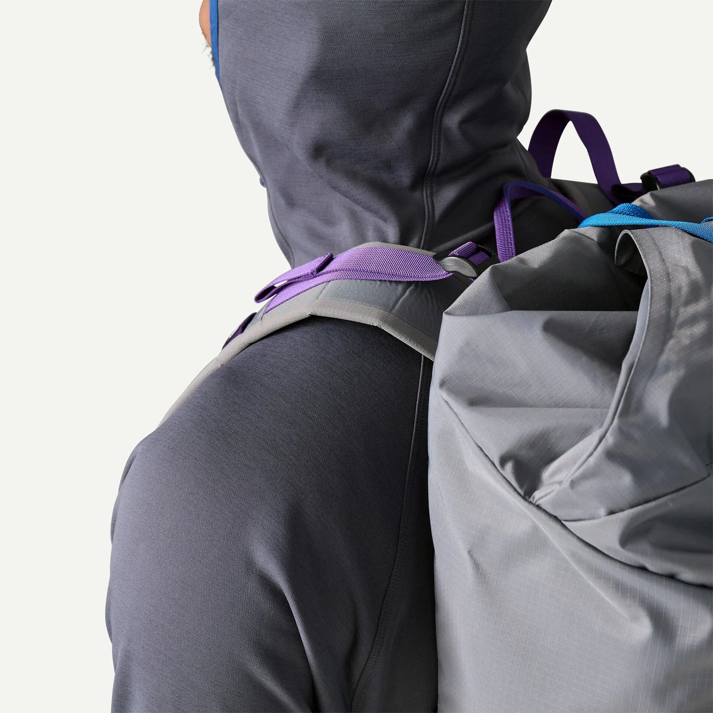 Men's R1® Ultralight Hoody - US 0442