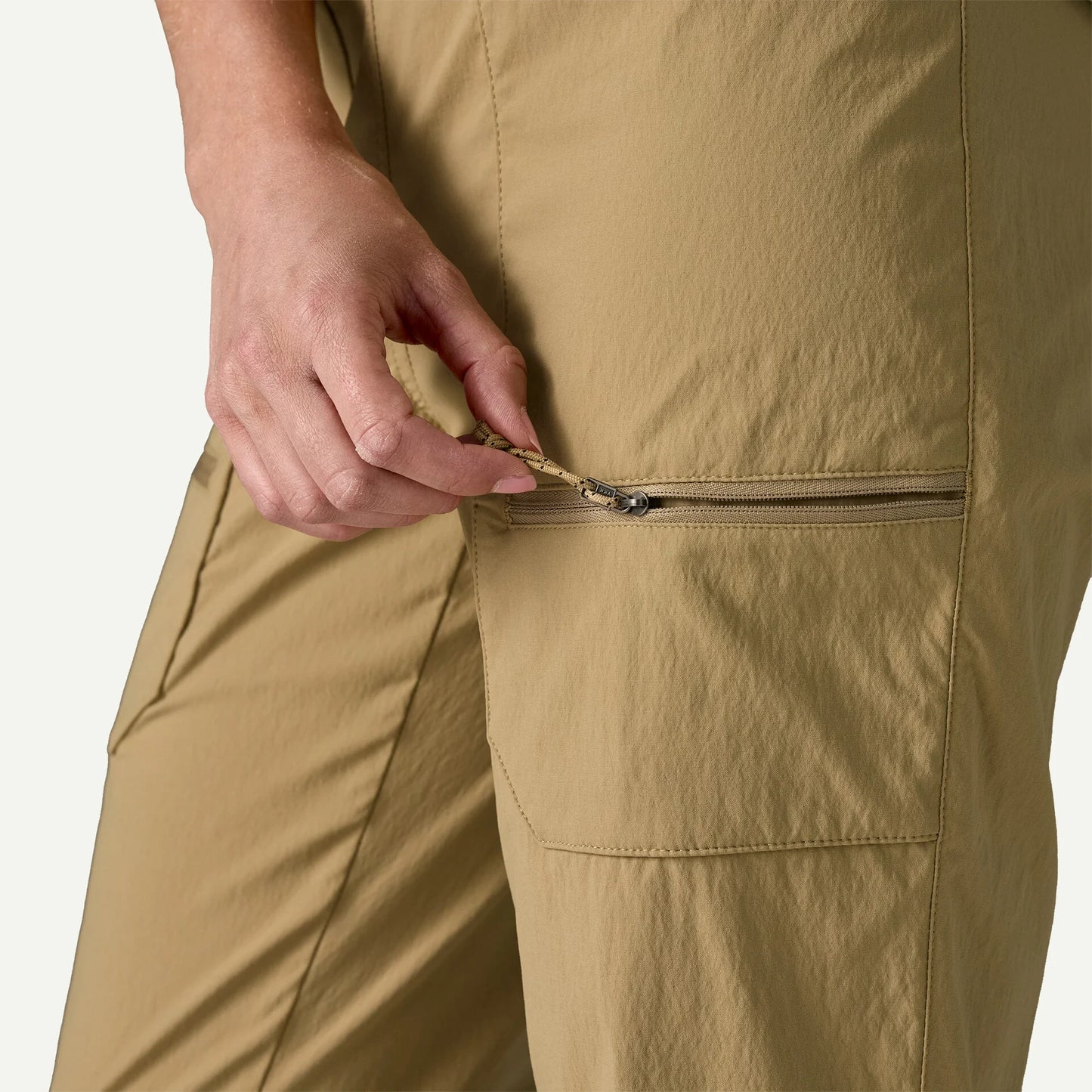 Women's Quandary Joggers - US 6689