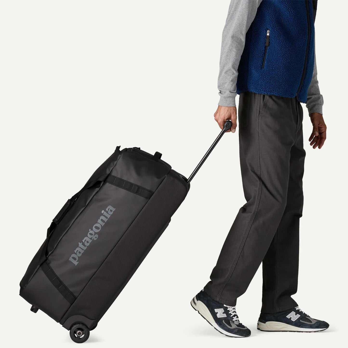 Black Hole® Wheeled Duffel 100L - US 3909