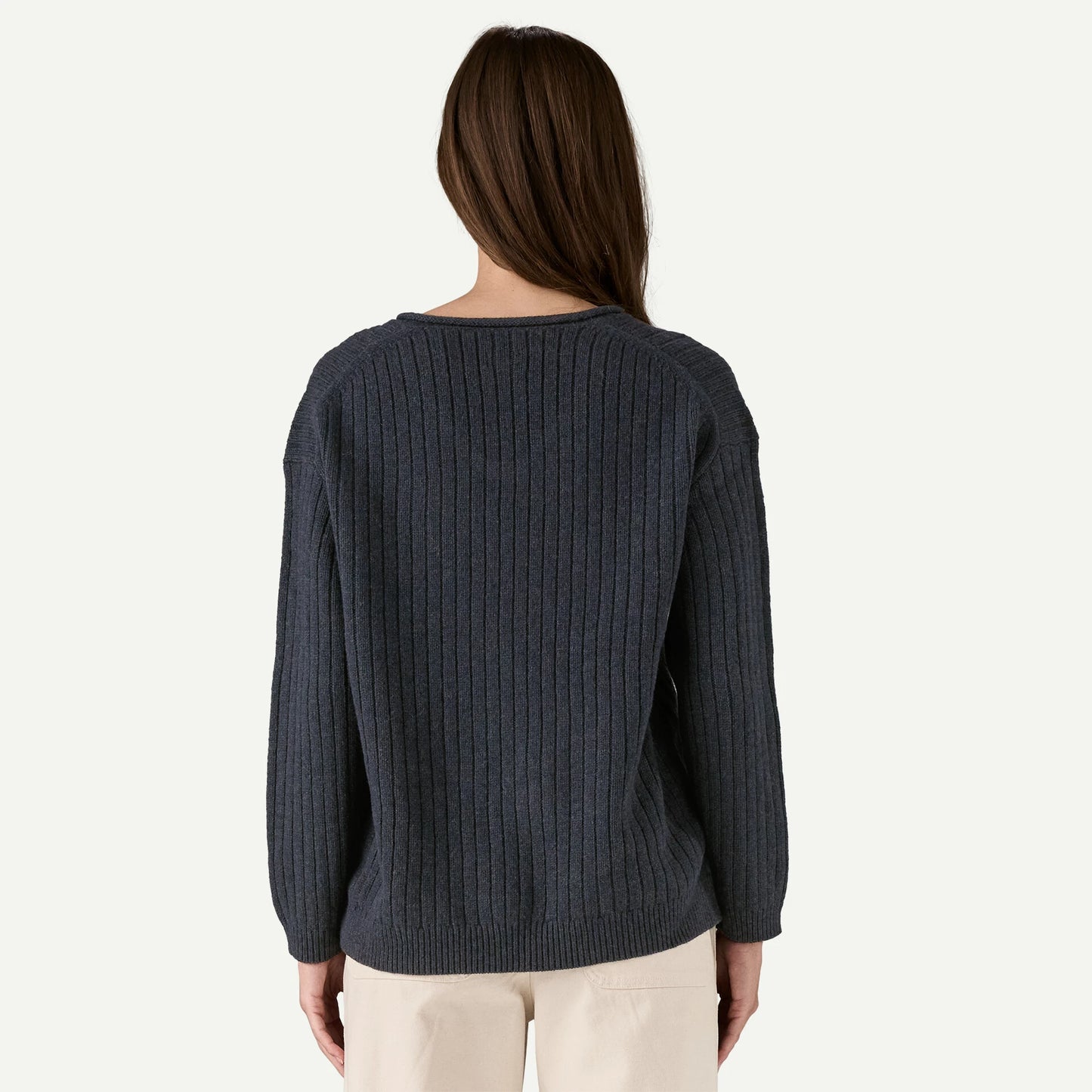 Women's Recycled Wool-Blend V-Neck Sweater - US 7600