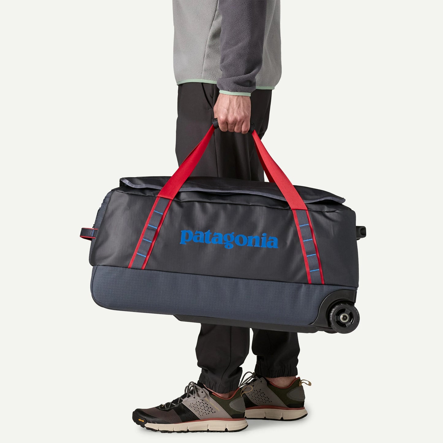 Black Hole® Wheeled Duffel 70L - US 8211